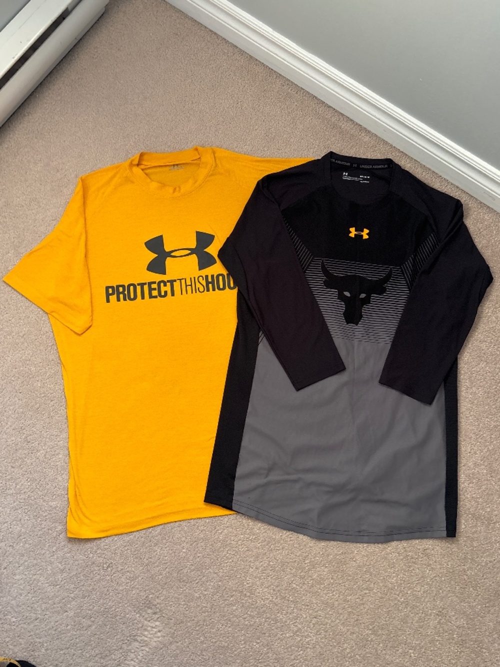 2 Mens Under Armour Tops